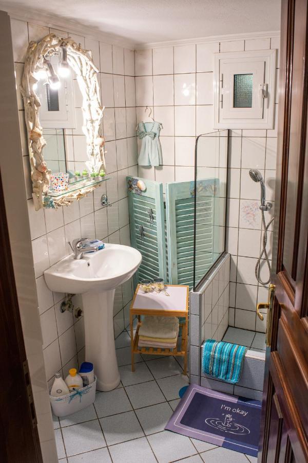 Sofia'S House Apartment Palaiontsiflikion Bagian luar foto